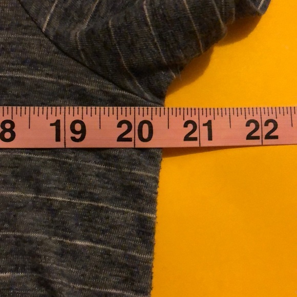 Men’s Banana Republic Vintage Tee - Picture 6 of 6